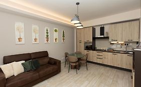 Romano Suite B9